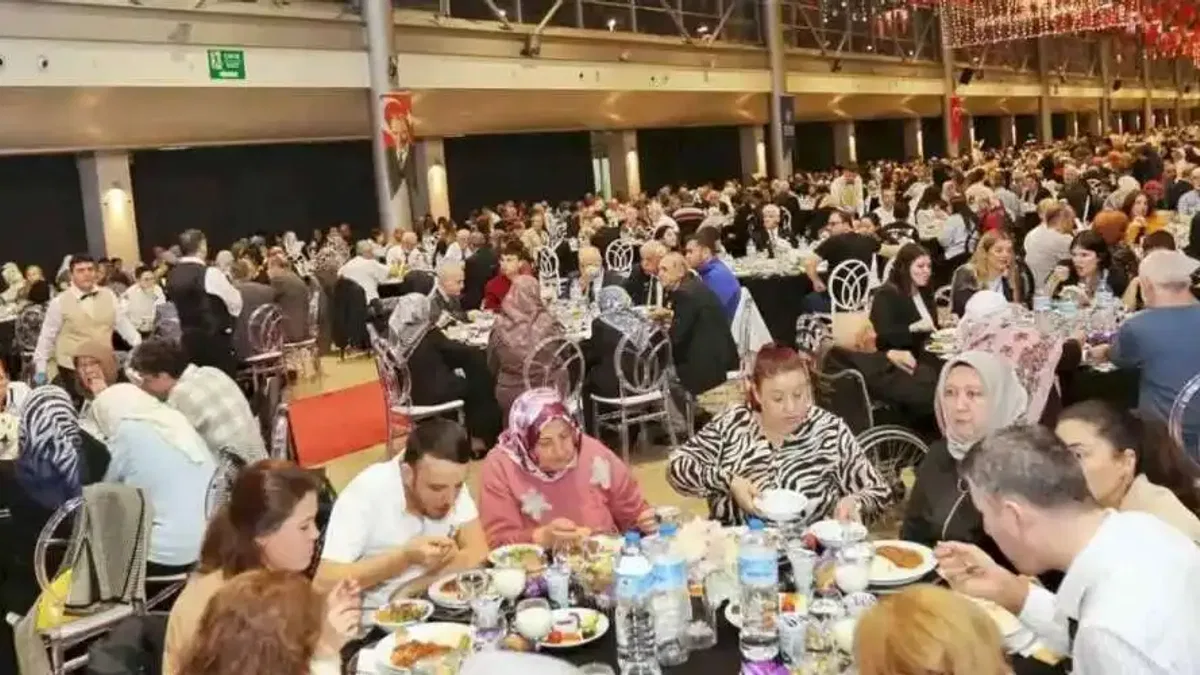 Bursa'da Başkan Bozbey şehit aileleri ve gazileri ağırladı