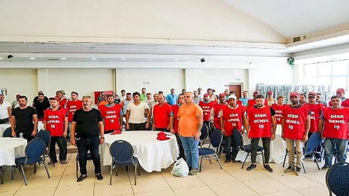 Seferihisar'da zam sevinci Belediyeden işçilere yüzde 70 zam
