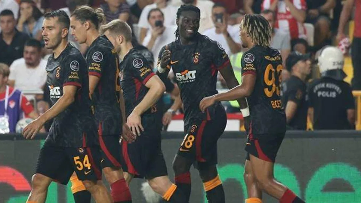 Galatasaray'ın tarihindeki yabancı oyuncu sayısı 183'e çıktı
