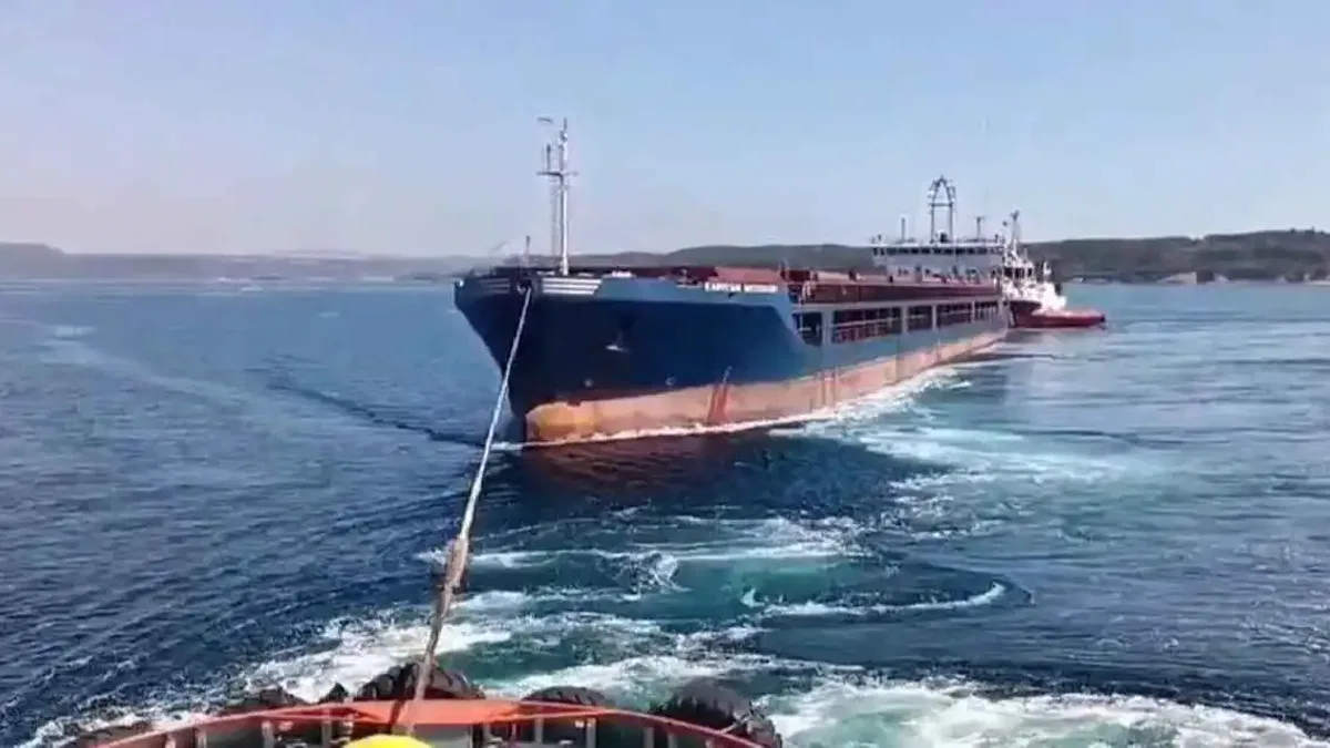 Çanakkale Boğazı’nda 142 metrelik gemi emniyete alındı