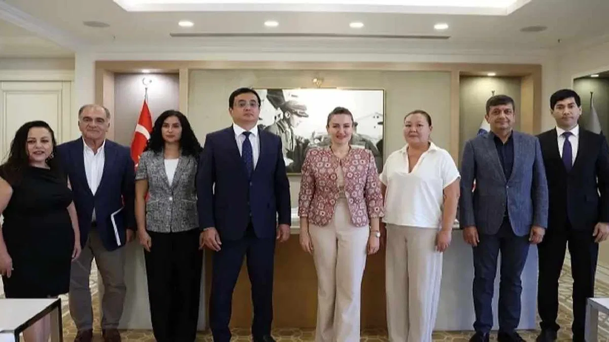 Kırgız Cumhuriyeti Antalya Başkonsolosu Başkan Vekili Özdemir’i ziyaret etti