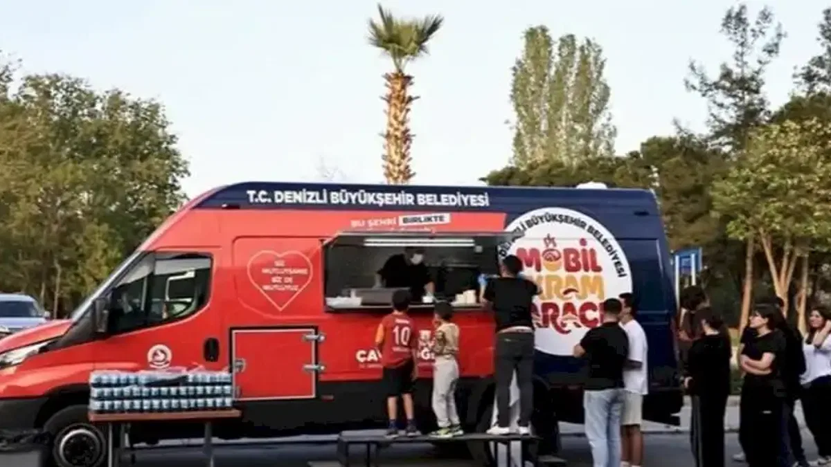 Denizli Büyükşehir’in mobil ikram araçları 1 yaşında
