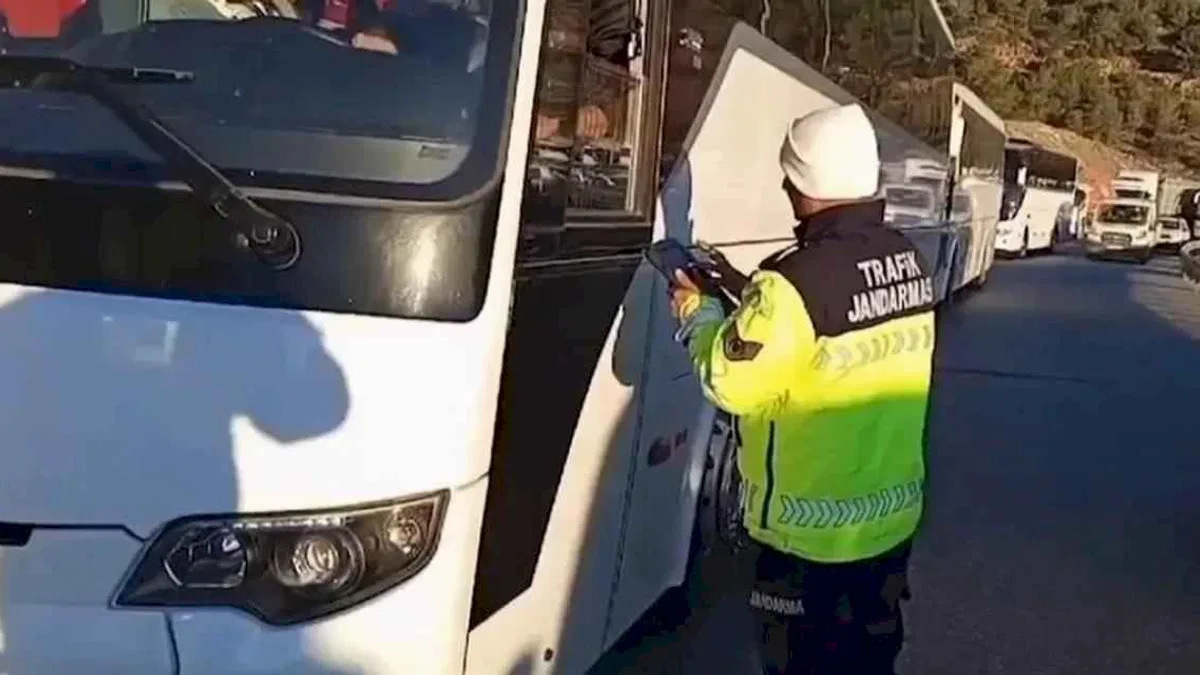 Trafikte ilk 20 gün 'hızlı' başladı... Hız ihlallerine 300 bin işlem!