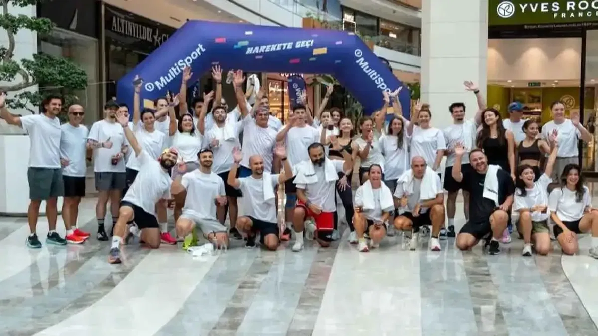 İzmir’de 50 dereceye ulaşan sıcaklar koşu rotasını değiştirdi