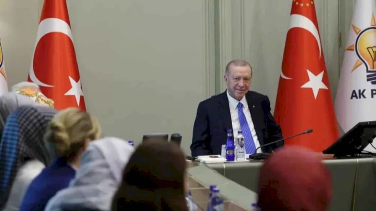 Cumhurbaşkanı Erdoğan, AK Partili kadın belediye başkanlarıyla buluştu