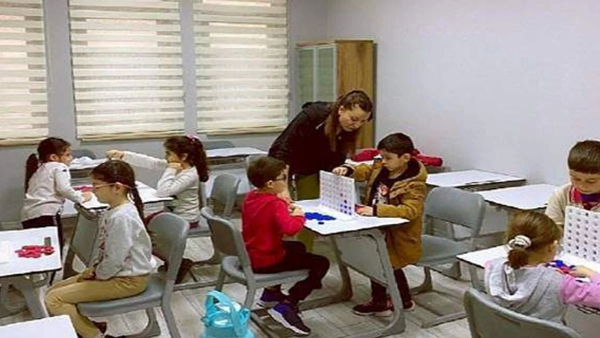 Edremit Belediyesi'nden Çocuklara Zeka Oyunları