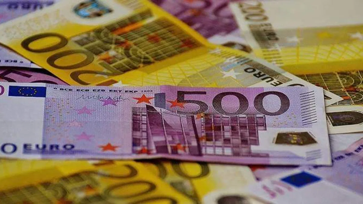AB şimdiye kadar Rus oligarkların 14,6 milyar avroluk varlığını dondurdu