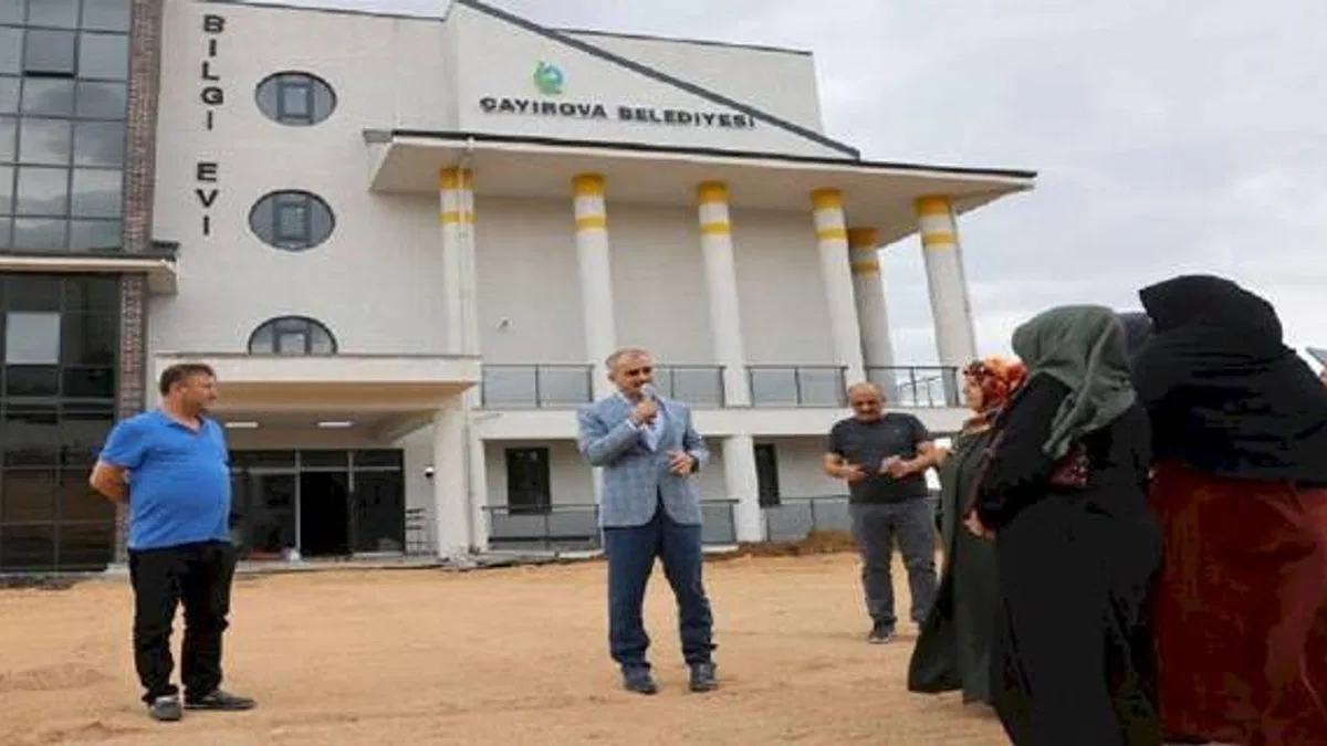 Çayırovalı kadınlar ilçedeki projeleri gezdi