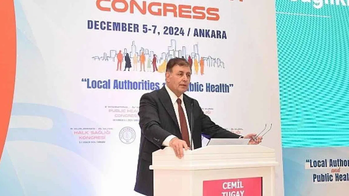 Başkan Tugay, Ulusal Halk Sağlığı Kongresi'nde konuştu "Sağlıklı şehir bir sonuç değil, bir süreç ve bir yöntemdir"