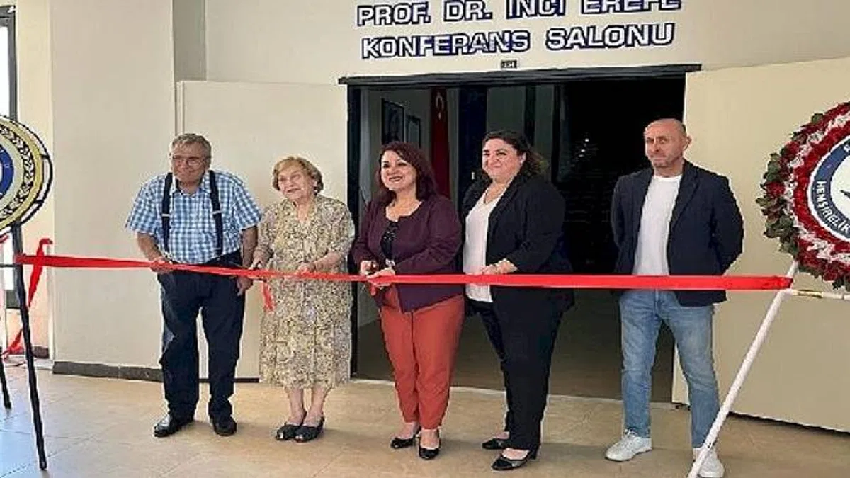 EÜ'de duayen bilim insanı Prof. Dr. İnci Erefe'nin ismi konferans salonuna verildi