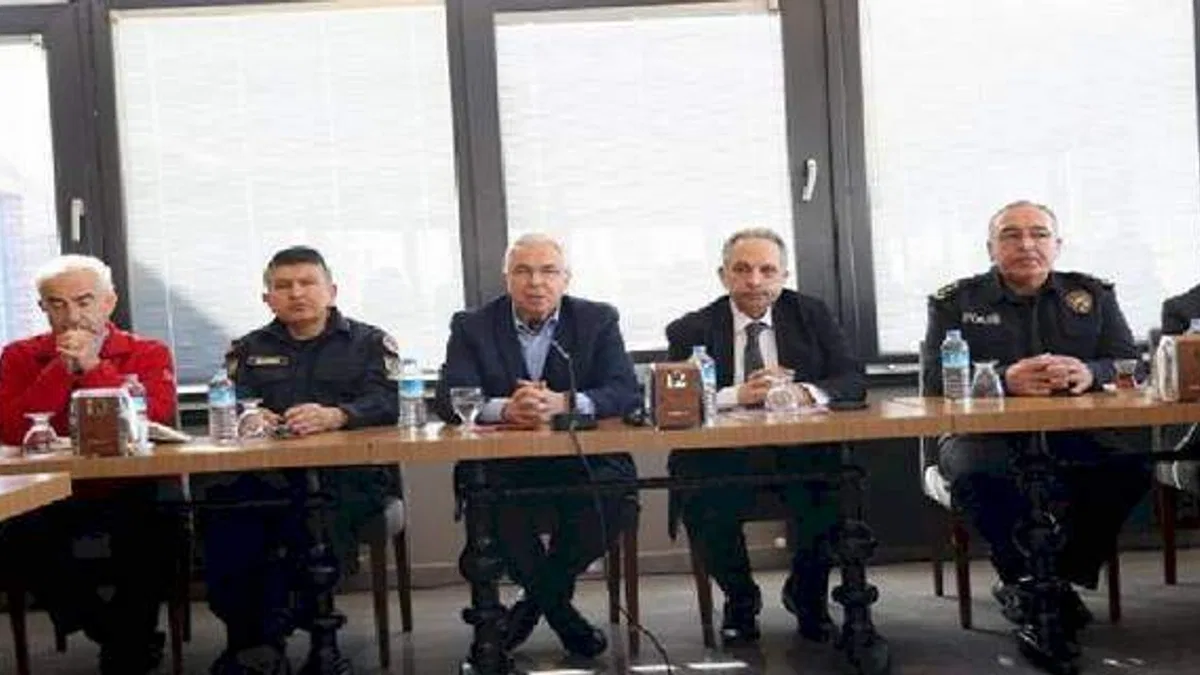 Kayserili muhtarlar deprem gündemiyle buluştu