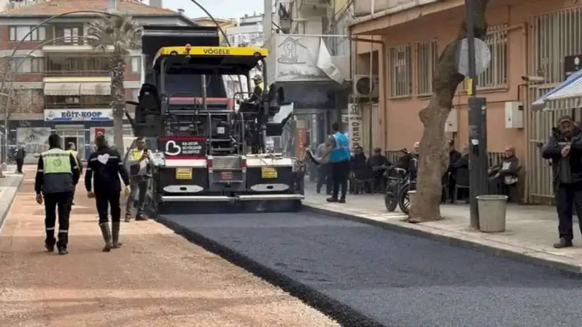 Balıkesir Erdek’te bozuk yol kalmayacak