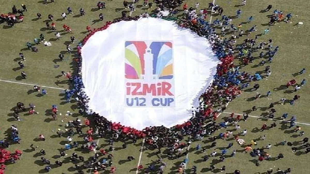 Uluslararası U12 İzmir Cup Turnuvası'nın Açılış Töreni Yapıldı