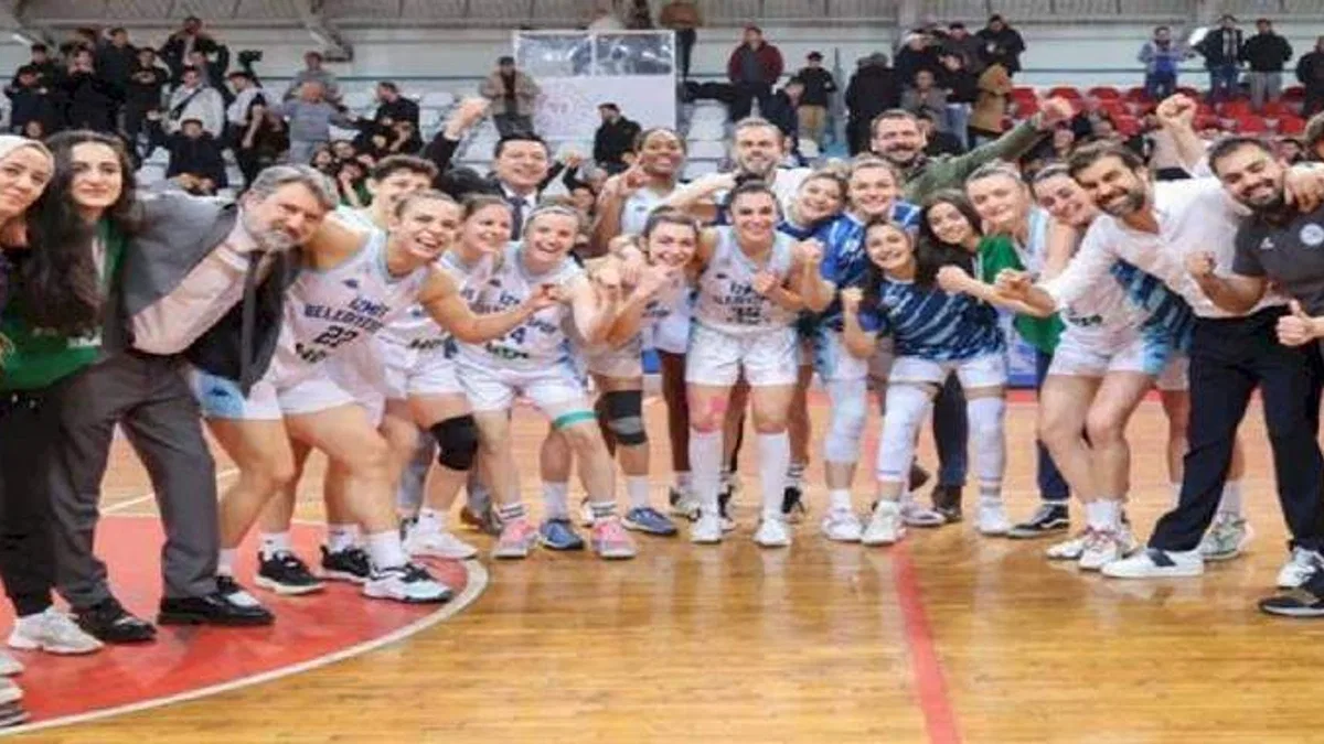 İzmitli Periler Play-Off’a zaferle başladı
