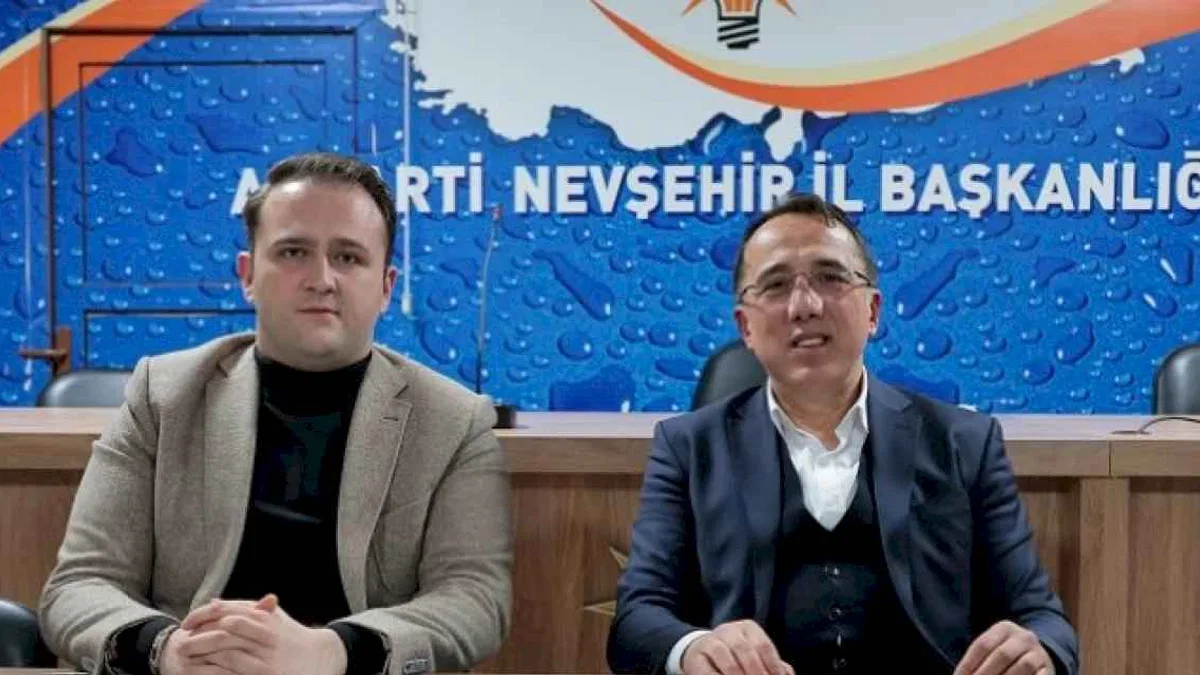 Mehmet Savran 2 maaşını Mehmetçik'e bağışladı
