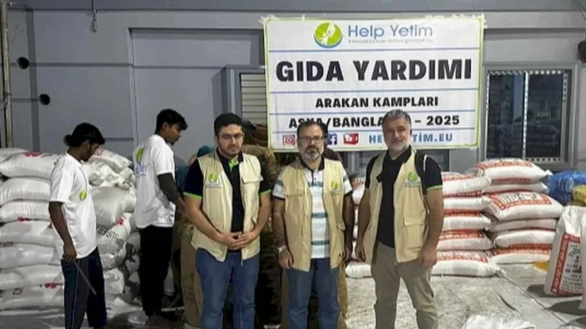 Mardinli gazetecilerden Bangladeş’te insani yardım çalışması