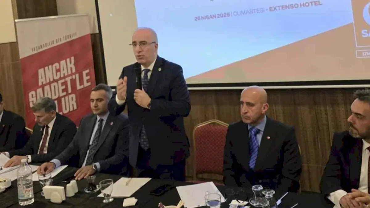 Saadet İzmir, danışma kurulu toplantısı düzenledi