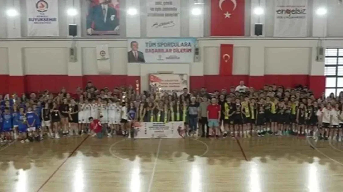 Ege’nin genç sporcuları Denizli’de buluştu