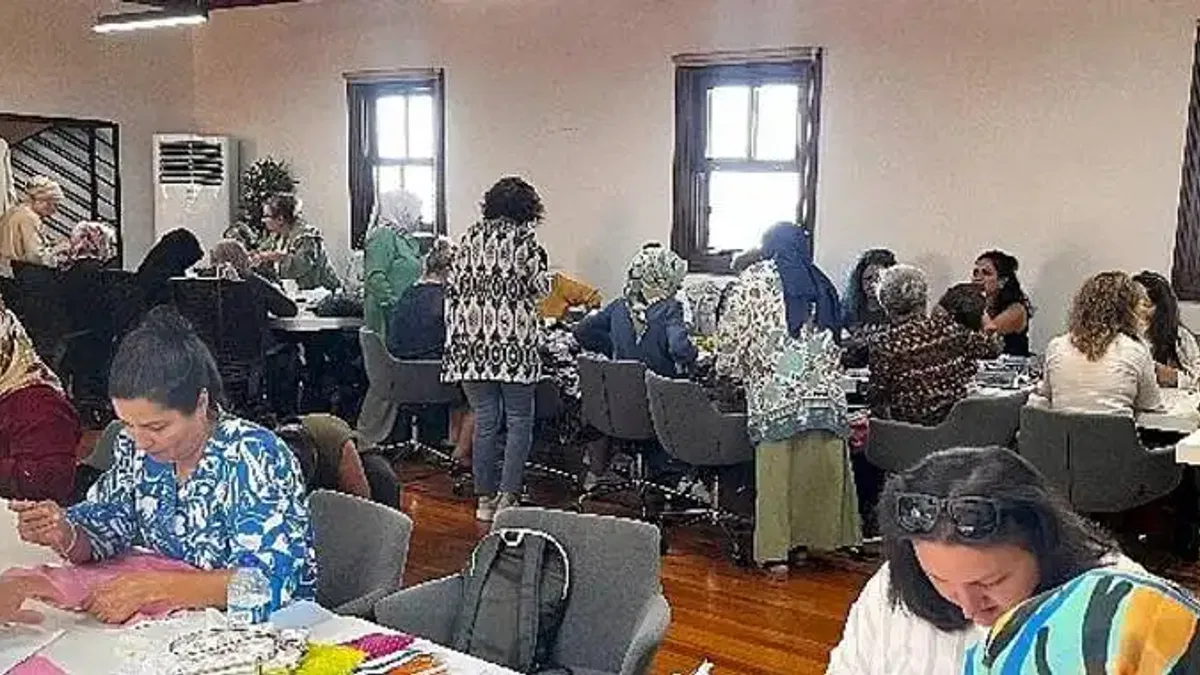 Şile'nin Dokuma Mirası, Fırat Neziroğlu ile Moda Dünyası ile Tanışıyor