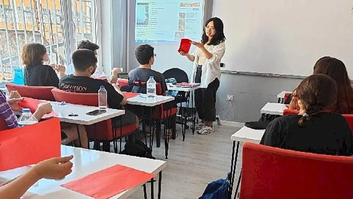 İstanbul'da Çince Yaz Kampı Programı Başladı