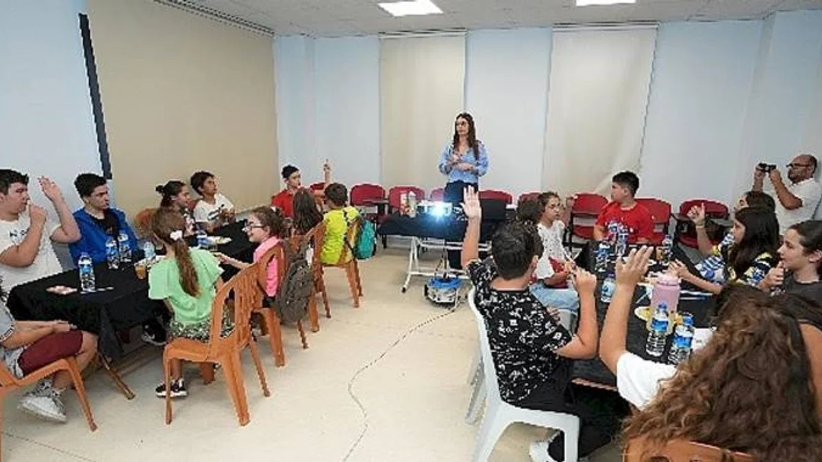 Gaziemirli Çocuklar İnterneti Doğru Kullanmayı Öğrendiler