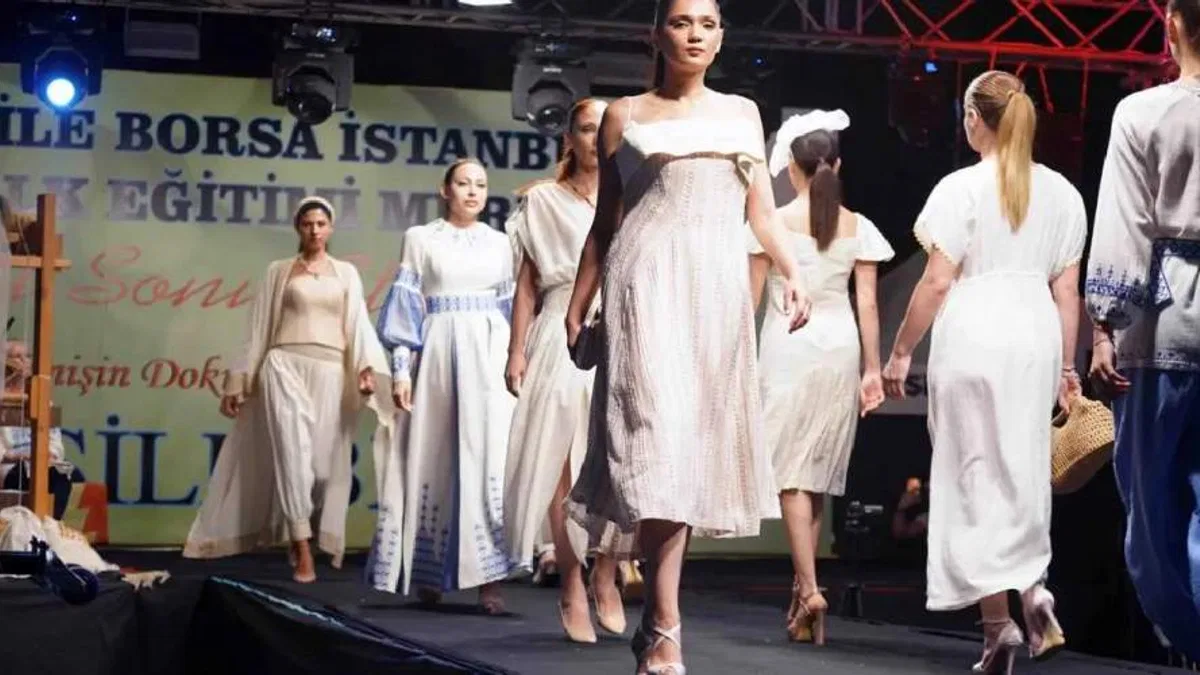 Şile Bezi podyuma çıktı... Gelenekten geleceğe moda şöleni