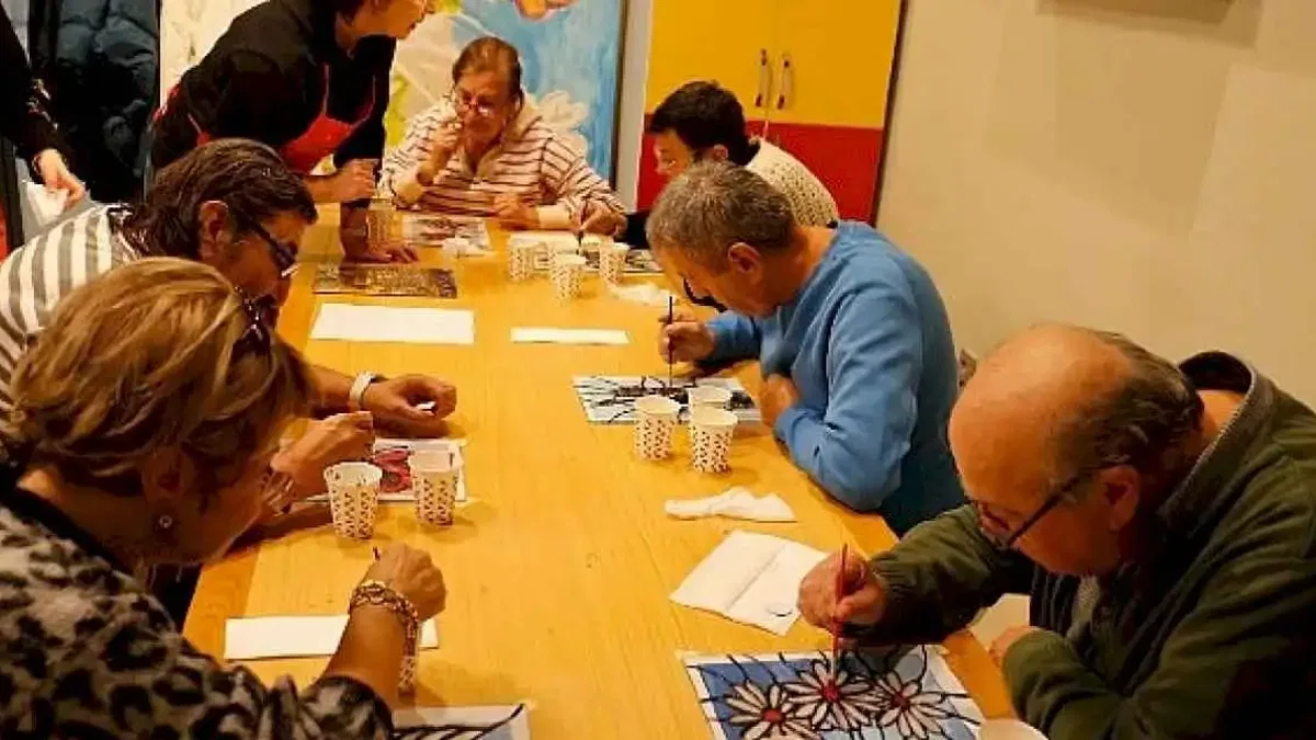 Kocaeli'nin çınarları, ellerin hikayesini sanatla anlattı