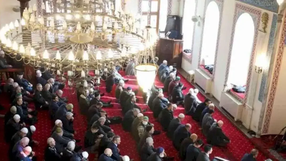 Büyükakın: Kocaeli deprem bölgesinden elini çekmedi