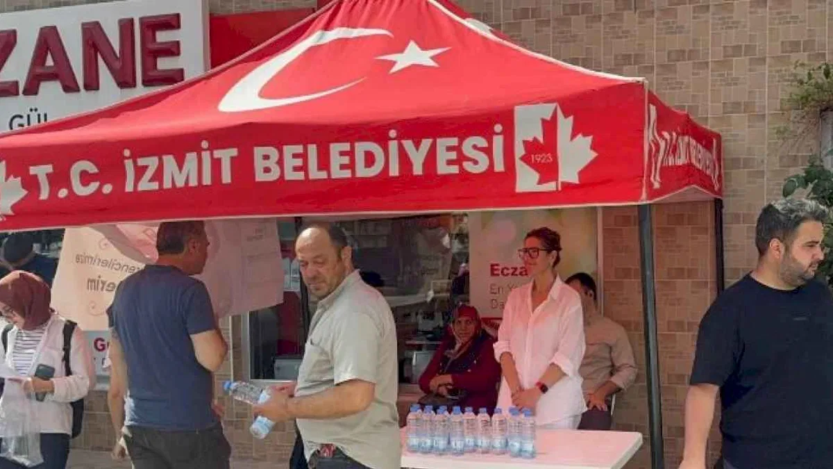 İzmit Belediyesi YKS adaylarının heyecanına ortak oldu