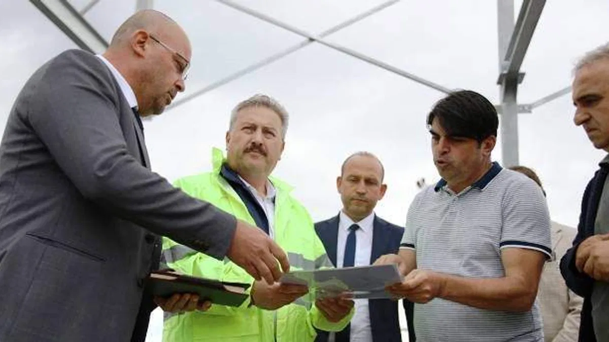 Başkan Palancıoğlu'ndan kurban pazar yerine ziyaret
