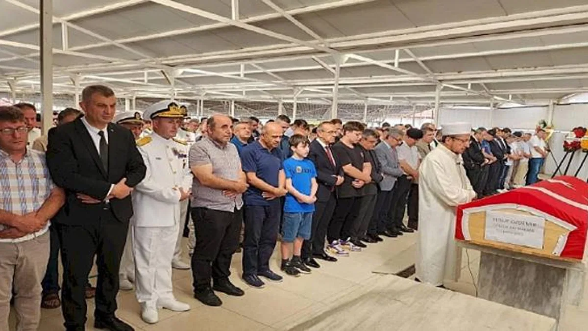 Kaymakan özdemir son yolculuğuna Gölcük'ten uğurlandı