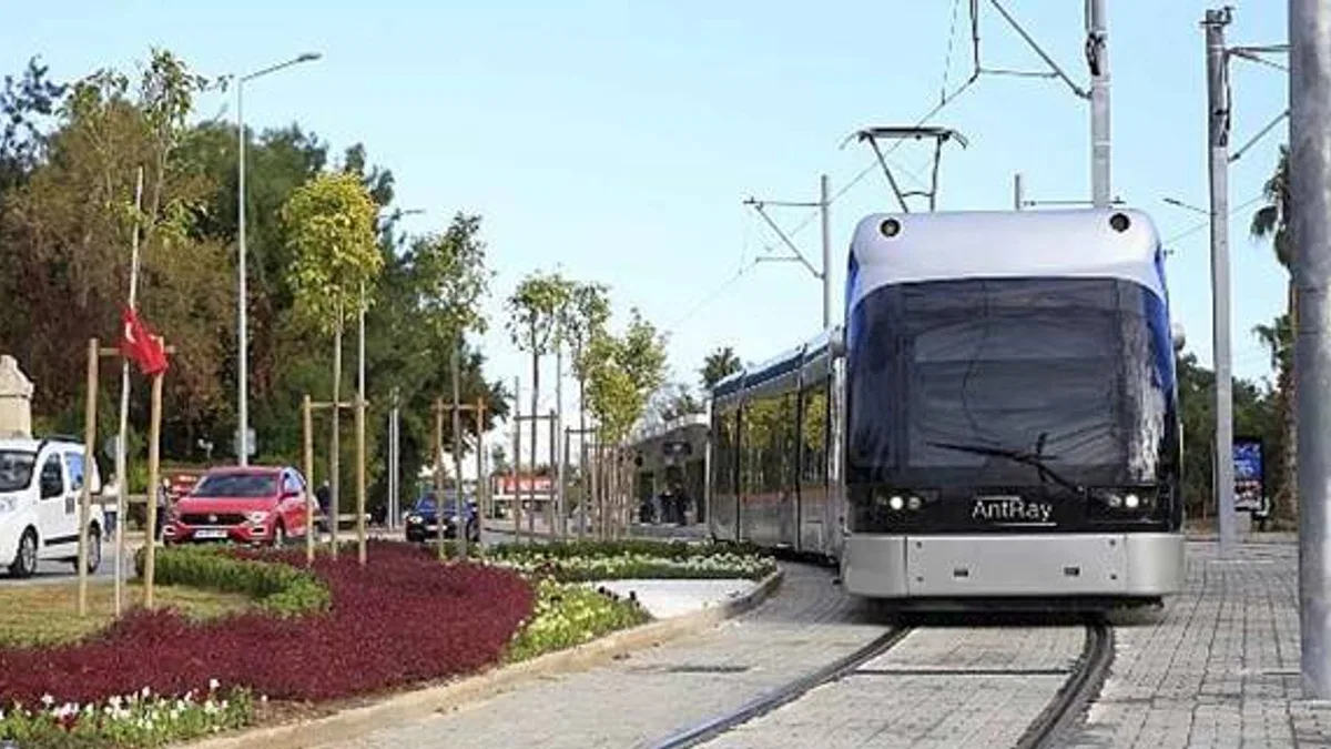 Büyükşehir'e ait toplu ulaşım araçları 1 Mayıs'ta ücretsiz