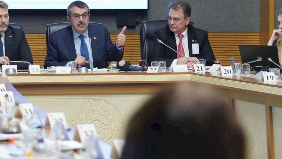 Bakan Tekin:  Tek bir kadının dahi şiddete uğramasına göz yummayacağız
