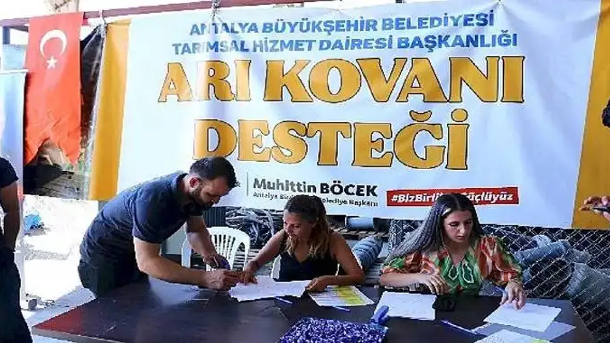 Antalya Büyükşehir'den üreticilere kovan desteği