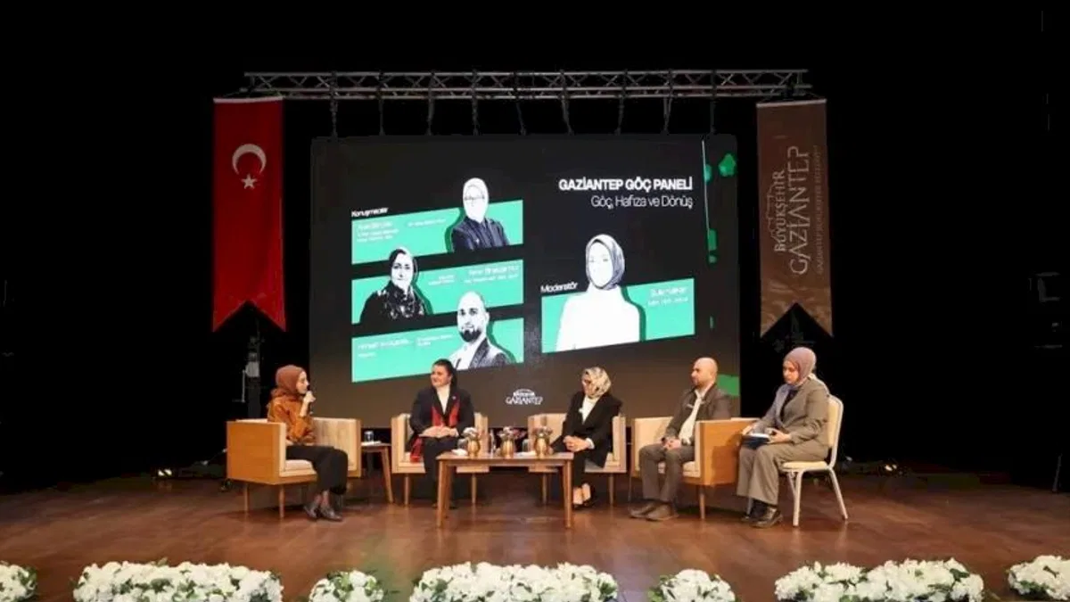 Gaziantep'te 'Yeşil Otobüs' coşkusu