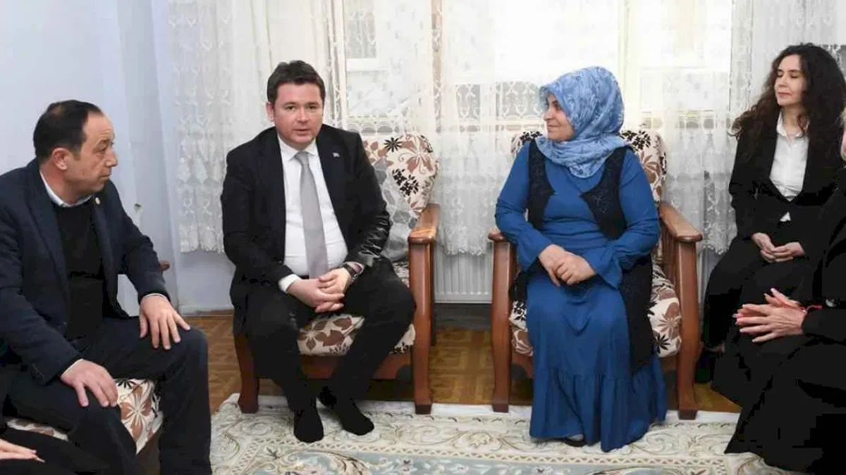 Bursa Osmangazi Belediyesi anne ve çocukların yanında