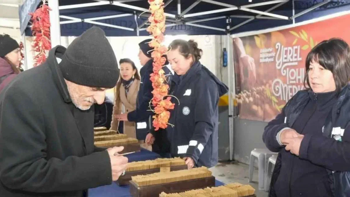 Binlerce yerel tohum toprakla buluşacak