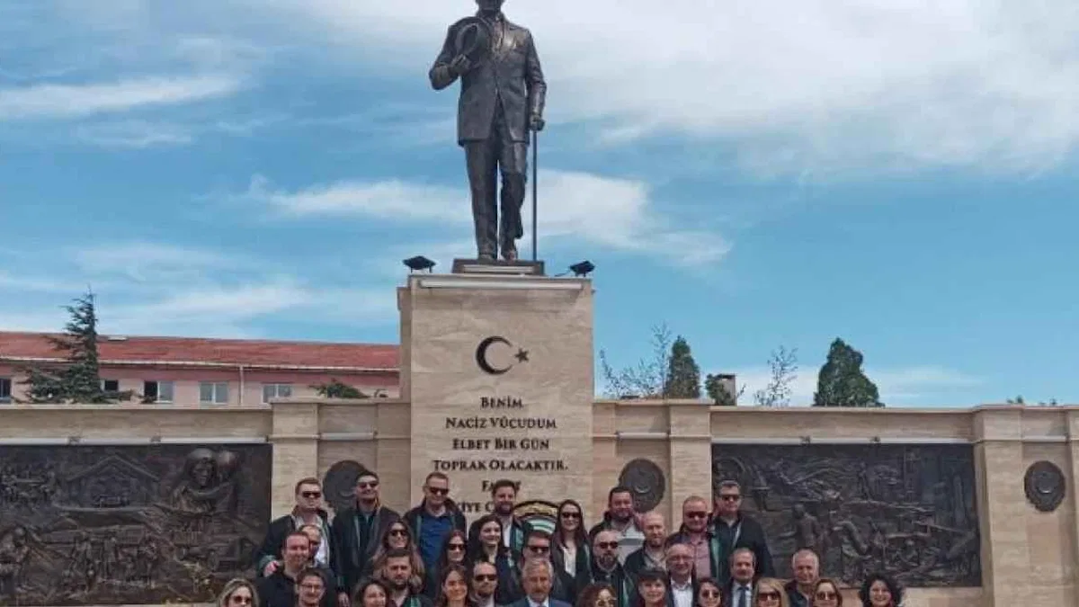 5 Nisan Avukatlar Günü kutlandı