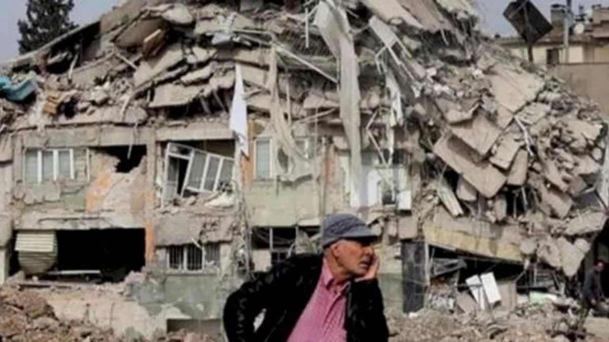 AFAD görevlisi 'çocuğum uyuyor' diyen depremzedeyi azarladı