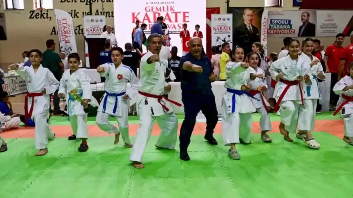 Karatenin kalbi Bursa Gemlik'te atıyor