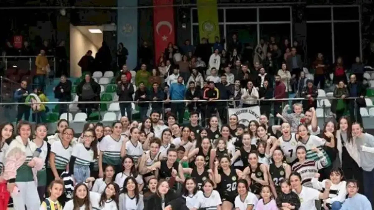 Manisa Büyükşehir Play-Off’lara  şampiyon ünvanıyla gidiyor