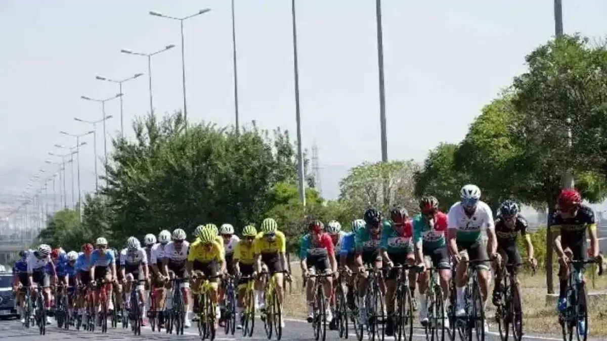 Pedallar uluslararası puanlar için çevrildi