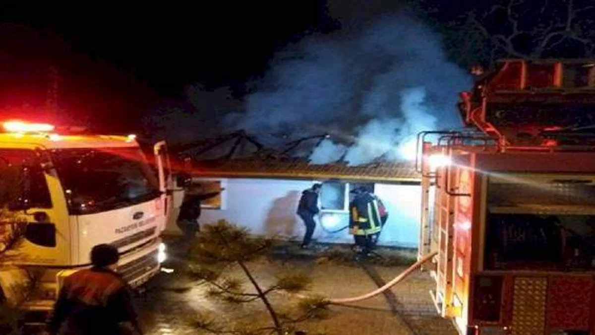 Bilecik Pazaryeri'ni geceyi alevler aydınlattı