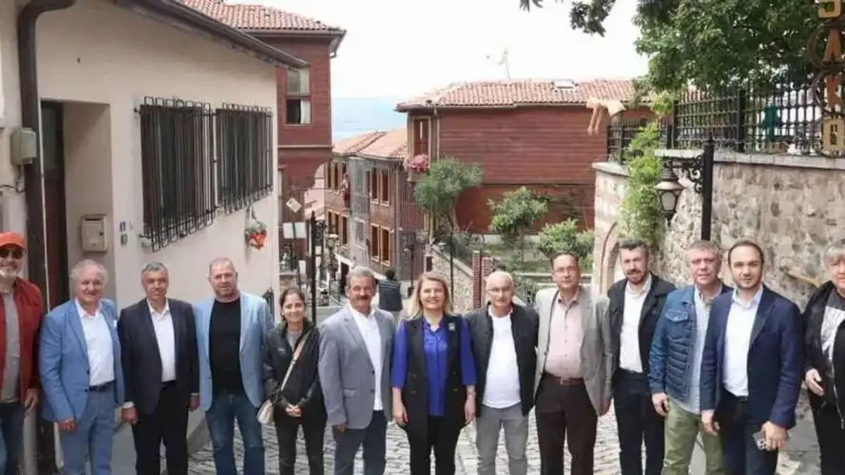 Kapanca'da söz sanatın, sahne sokakların!