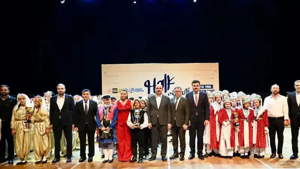 Konya Büyükşehir’den Halk Oyunları Şöleni finali