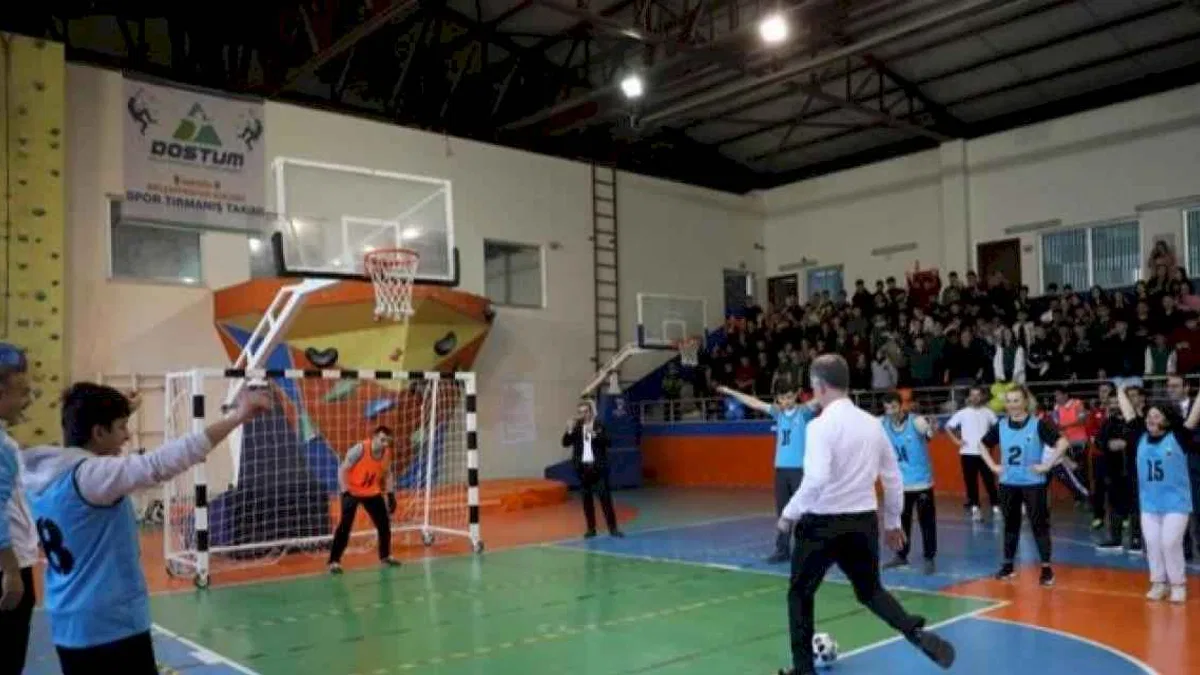 İnegöl protokolü engelliler için sahaya çıktı