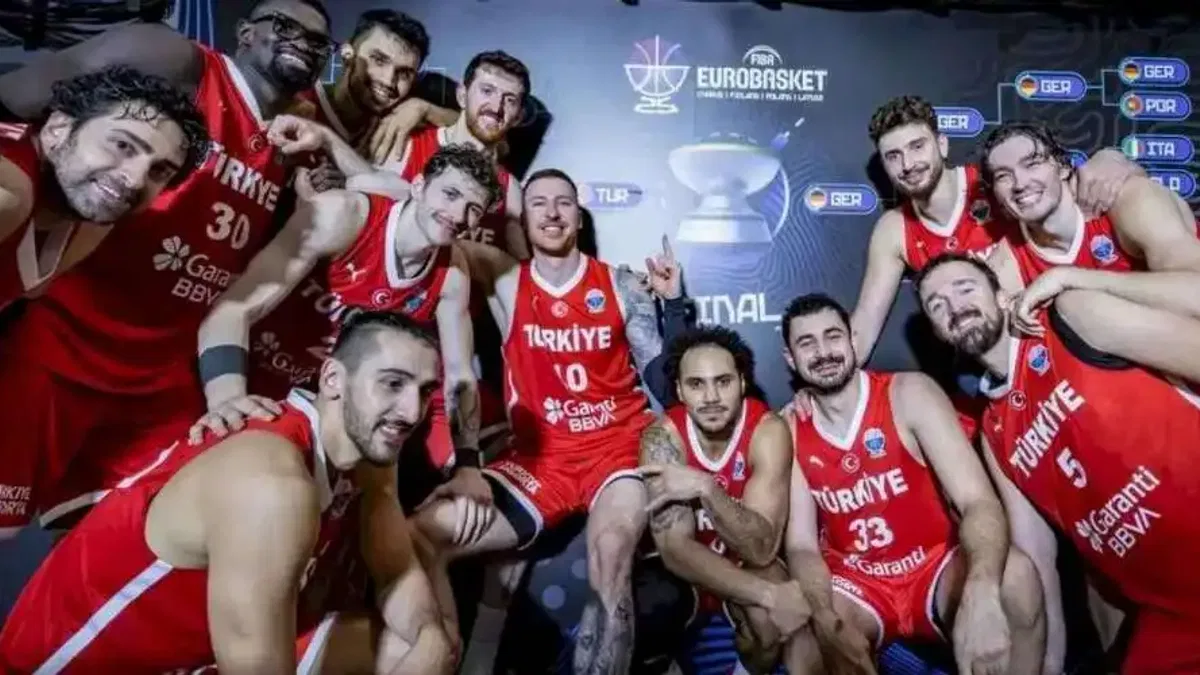 12 Dev Adam kupa için savaşacak