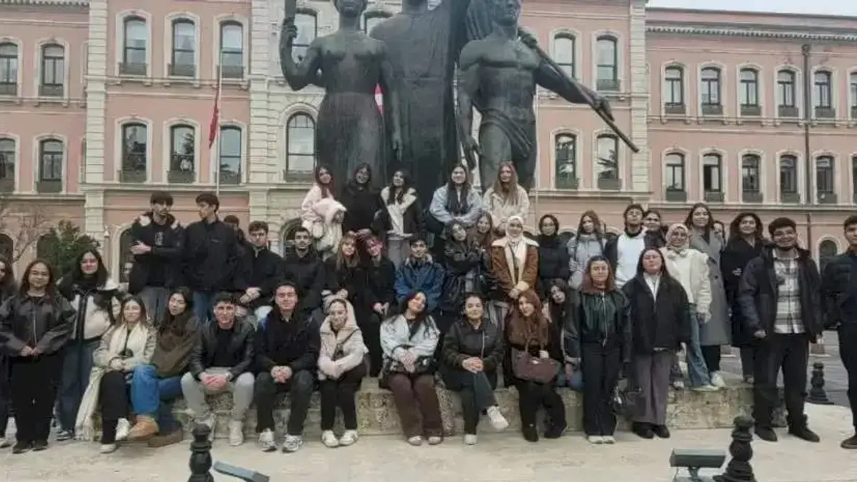 Maltepeli üniversite adaylarından İstanbul Üniversitesi’ne ziyaret