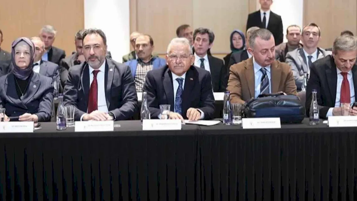 Memduh Büyükkılıç'tan Konya çıkarması