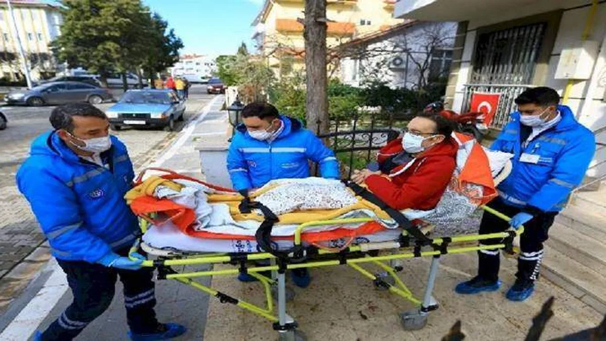 Hasta nakil hizmeti Muğlalıların yanında